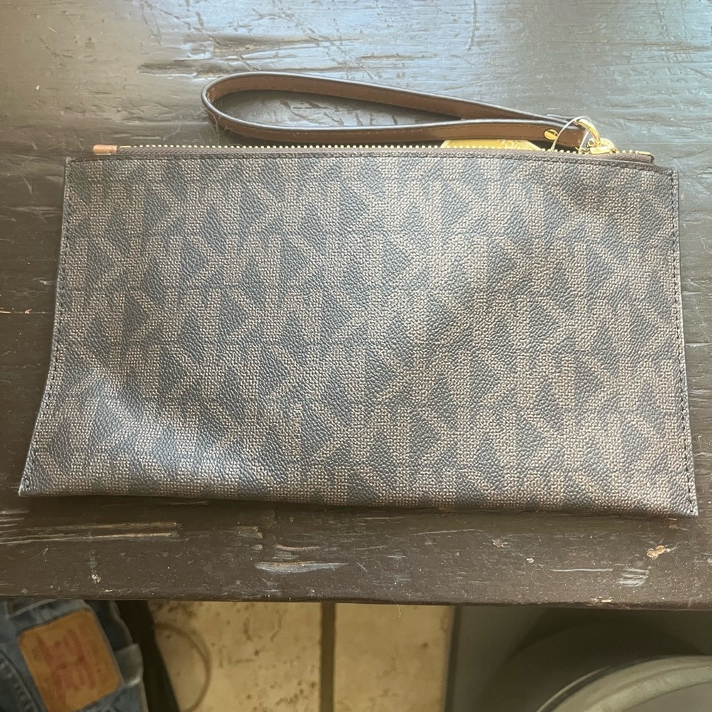 Michael Kors Brown Wristlet Clutch - Picture 6 of 6